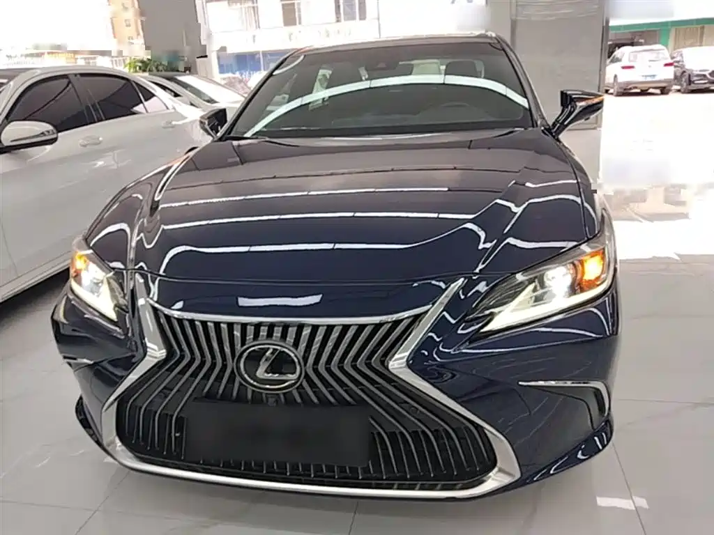 Lexus ES 2018 200 Excellence Edition China V фото 3