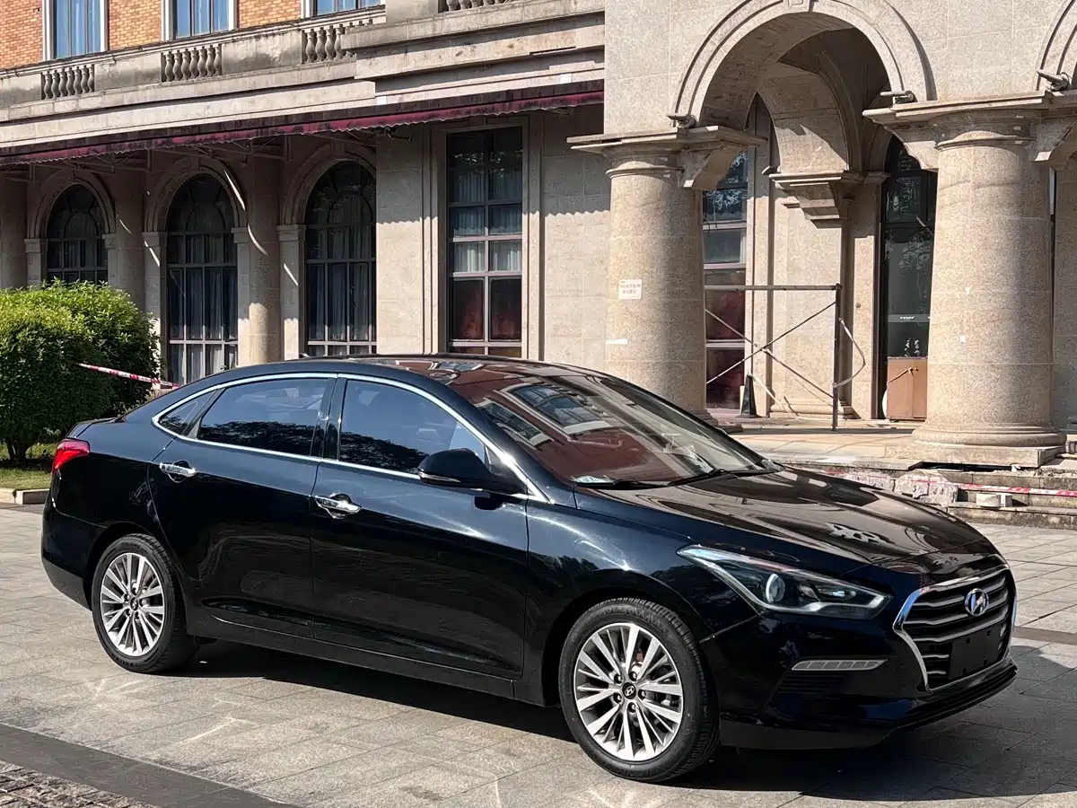 HYUNDAI NAME PICTURE