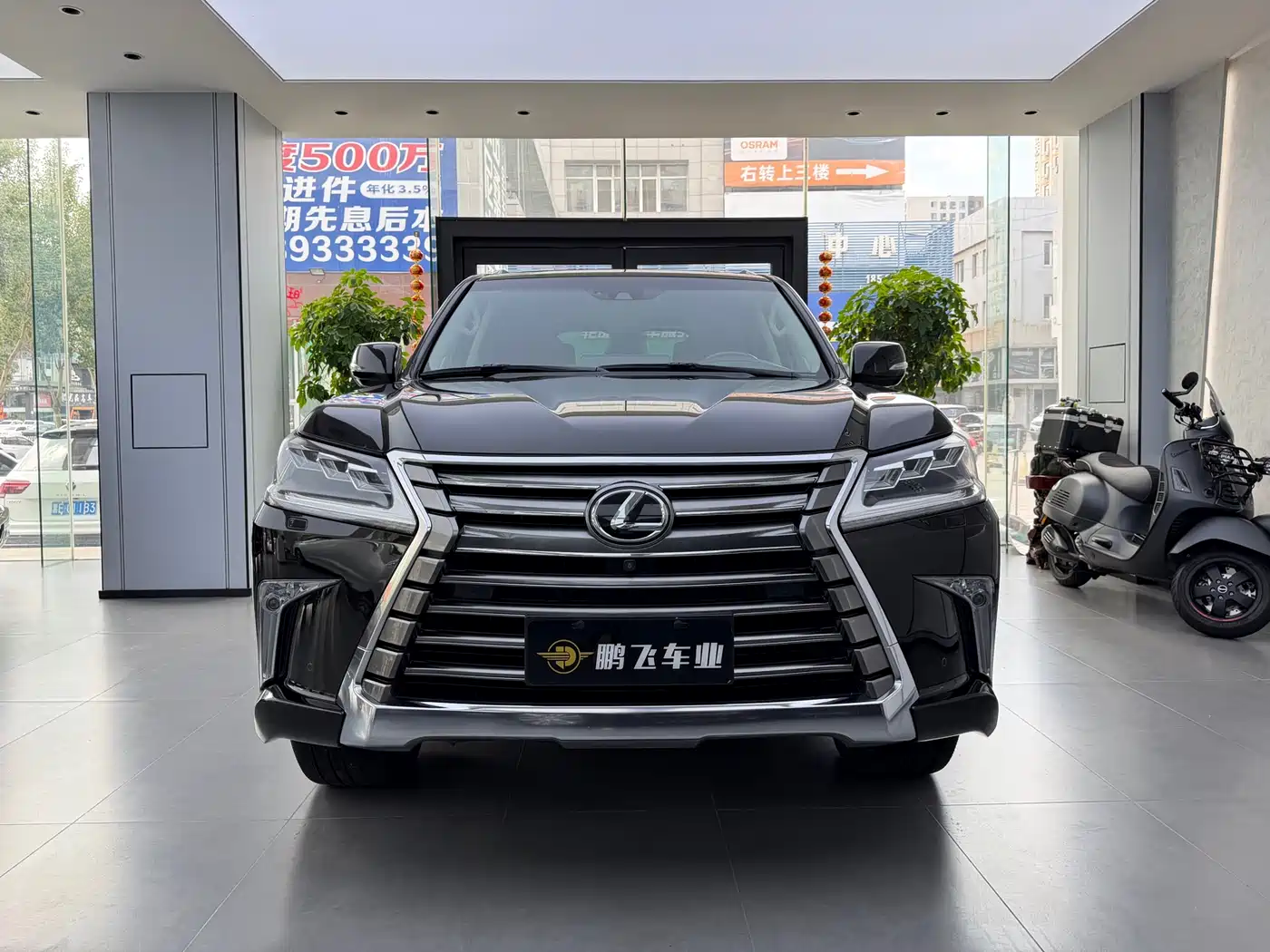 Lexus LX 2017 570 Prestige Luxury фото 2