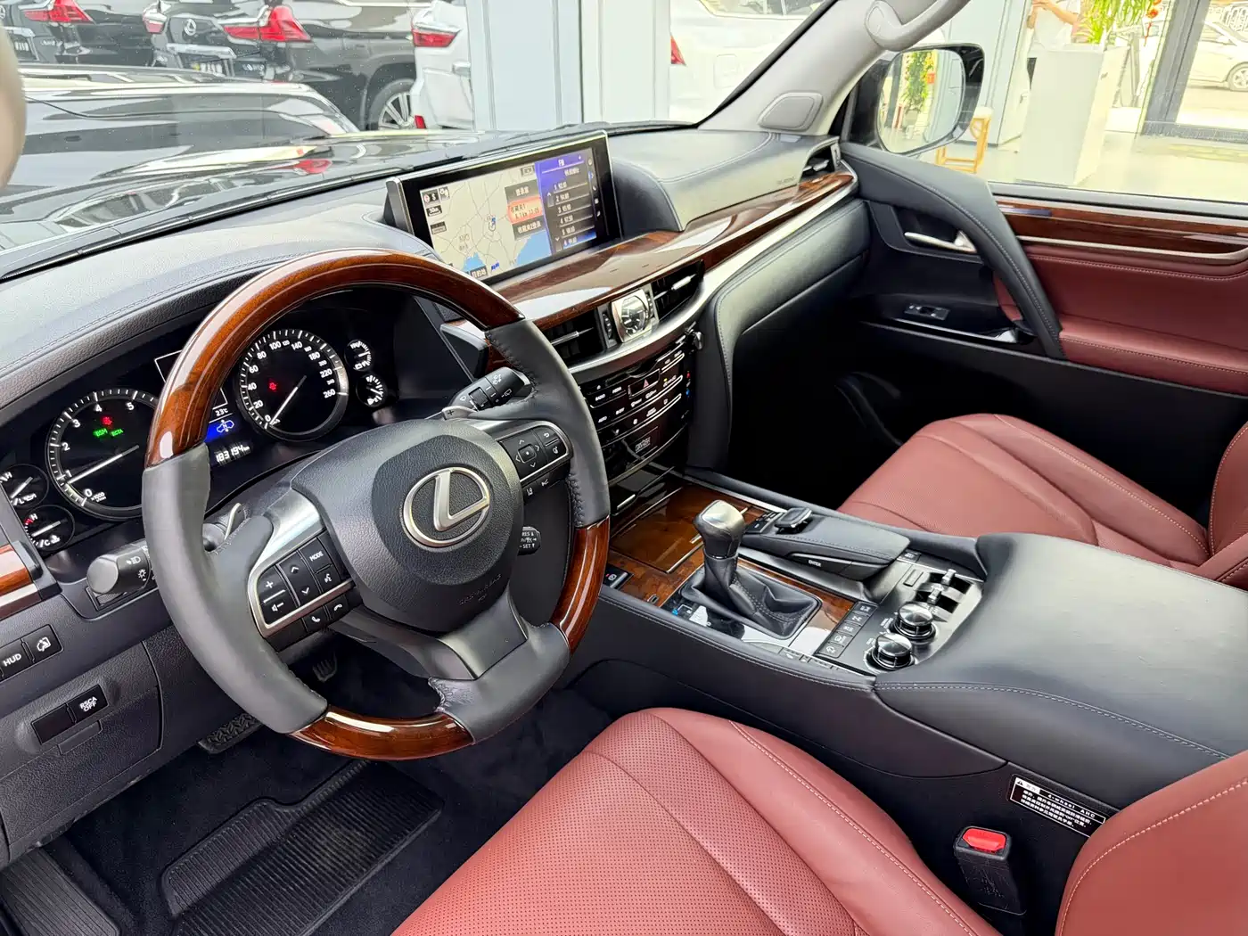 Lexus LX 2017 570 Prestige Luxury фото 16