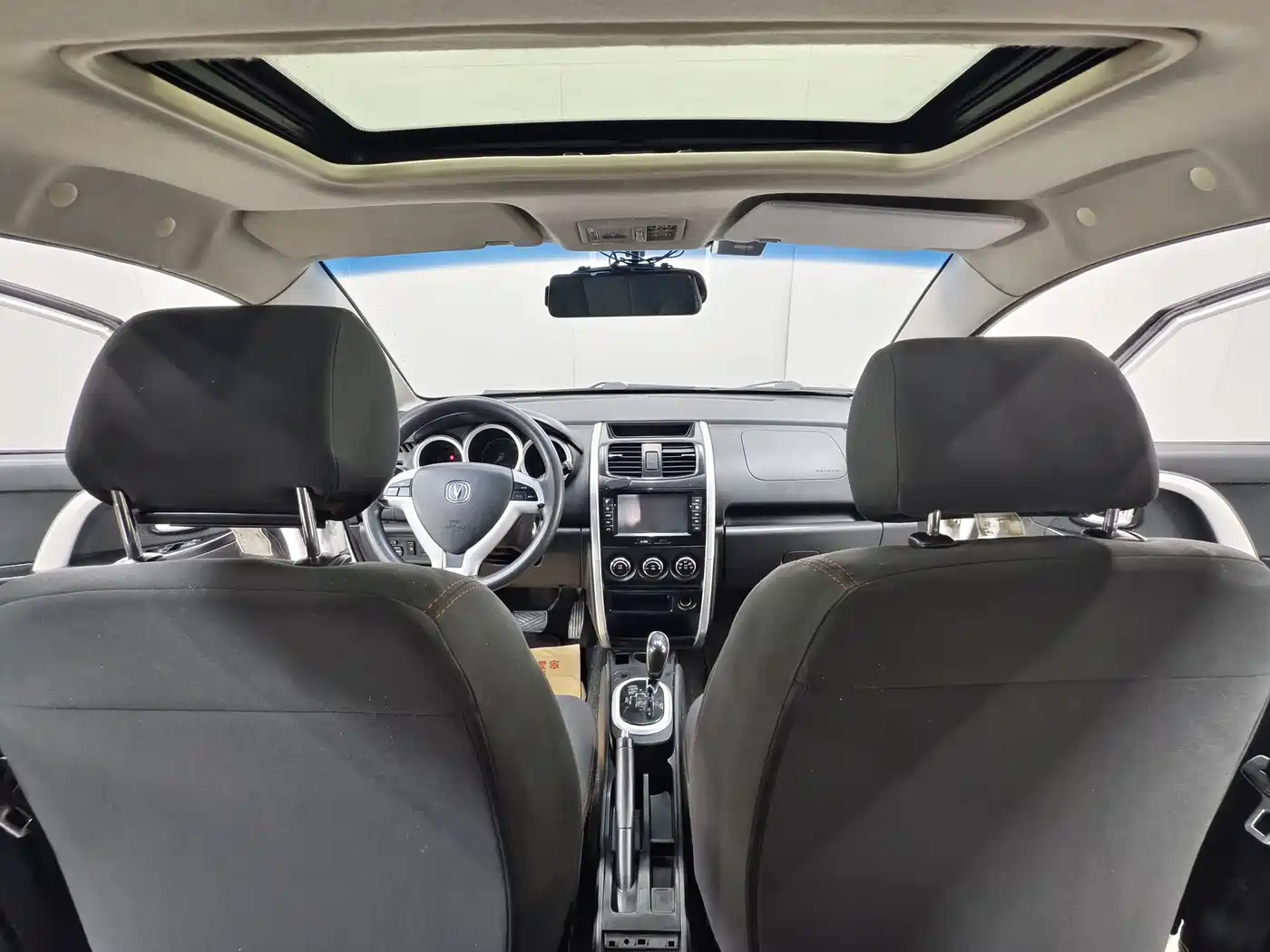 Changan CX20 2015 2014 1.4L IMT Sunroof Navigation Edition (China V)