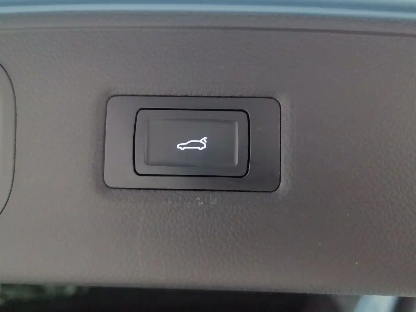 Voyah Auto VOYAH FREE 2022 DNA Pure Electric Edition фото 14