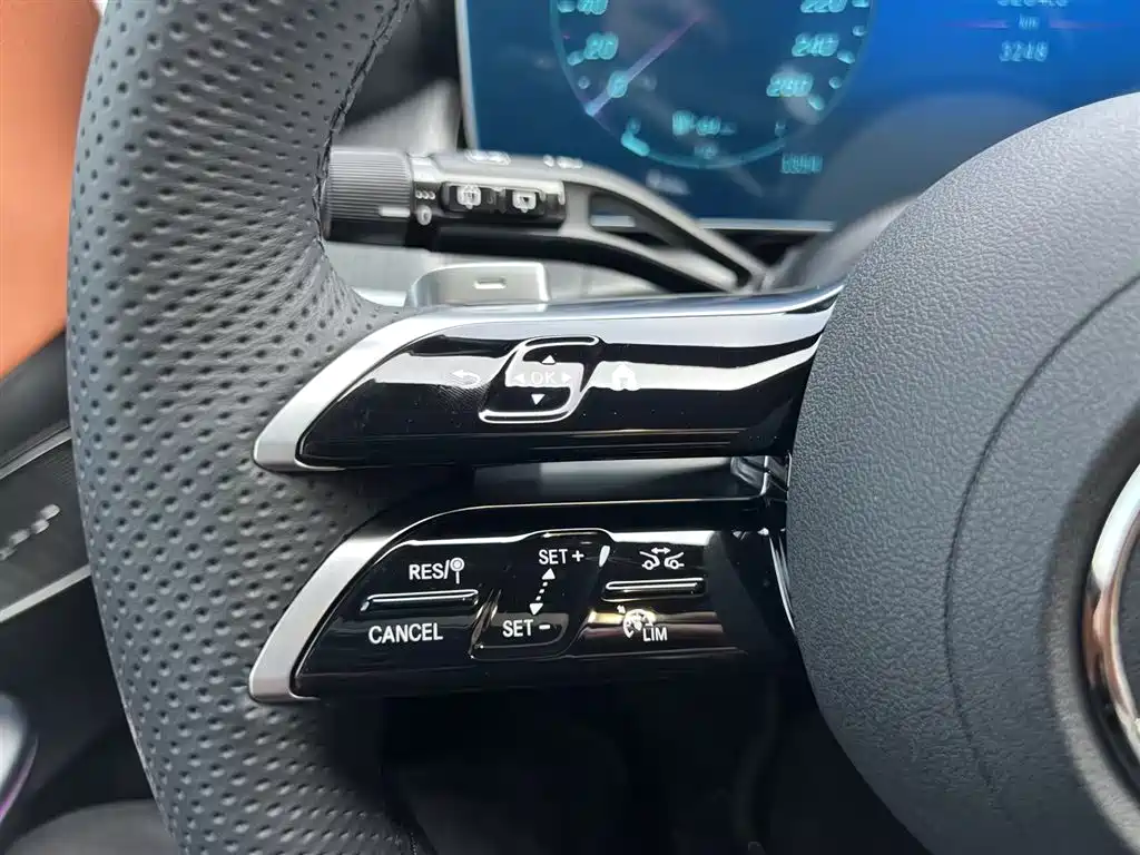 Mercedes-Benz GLC 2024 GLC 260 L 4MATIC Luxury 7-seater фото 10