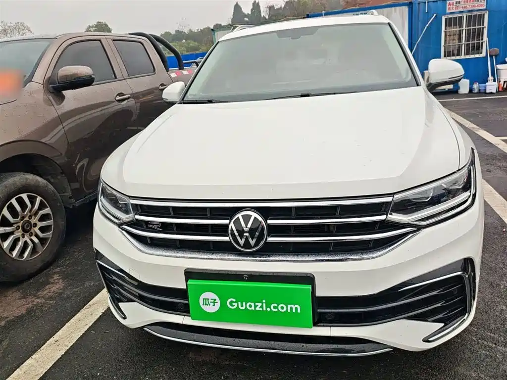 Volkswagen Tiguan L 2022 330TSI Auto 2WD R-Line Premium Edition фото 3