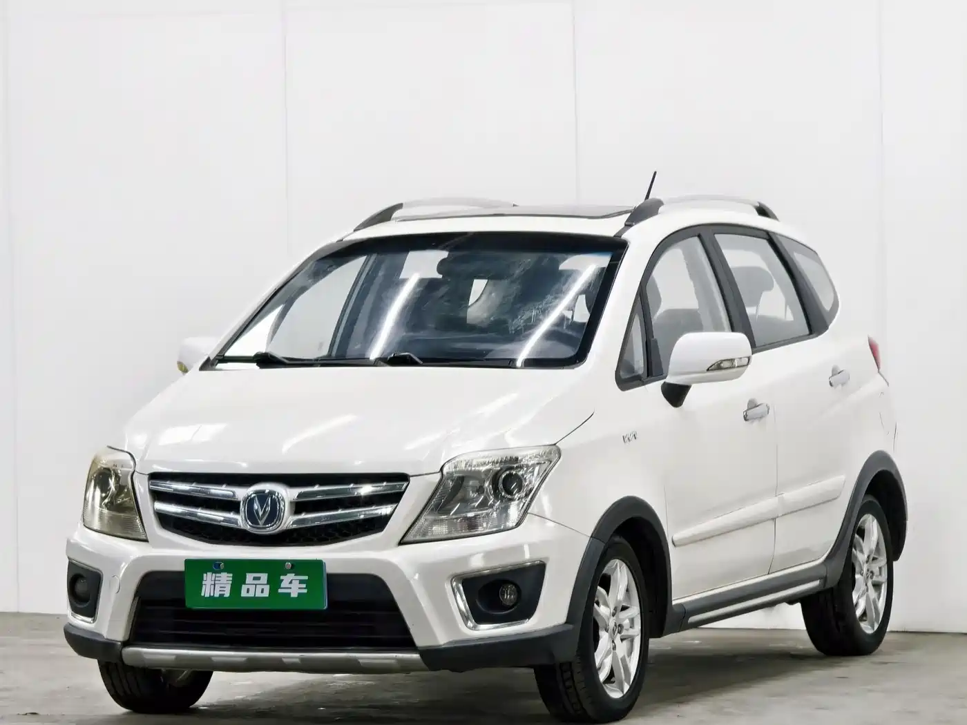 Changan CX20 2015 2014 1.4L IMT Sunroof Navigation Edition (China V)