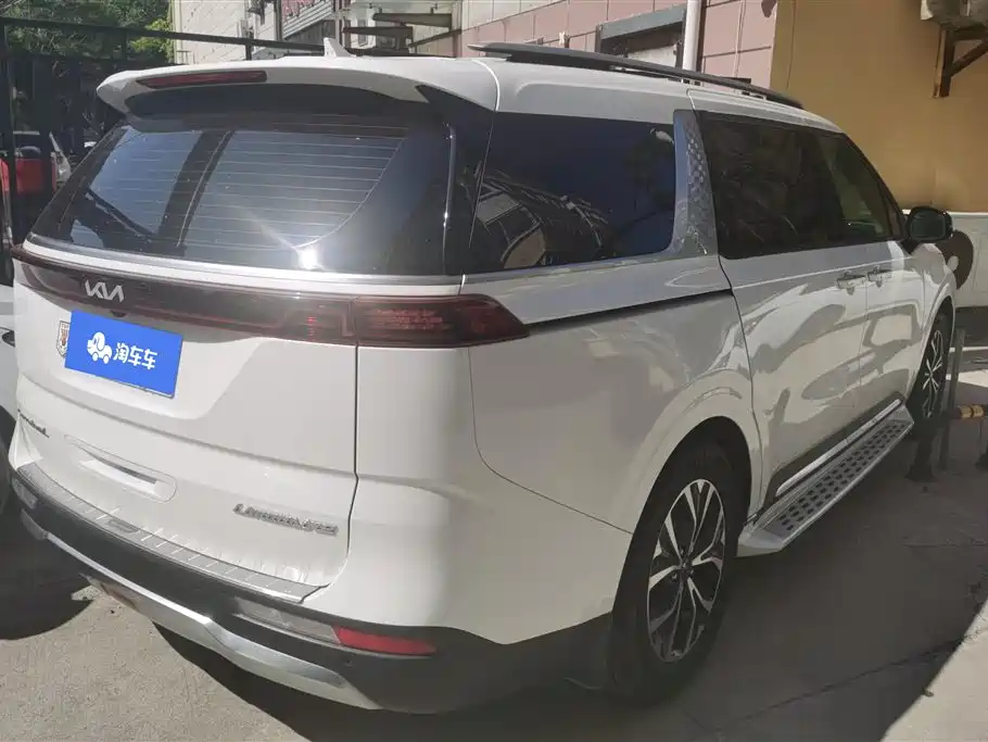 Kia Carnival 2021 2.0T Flagship Edition фото 3