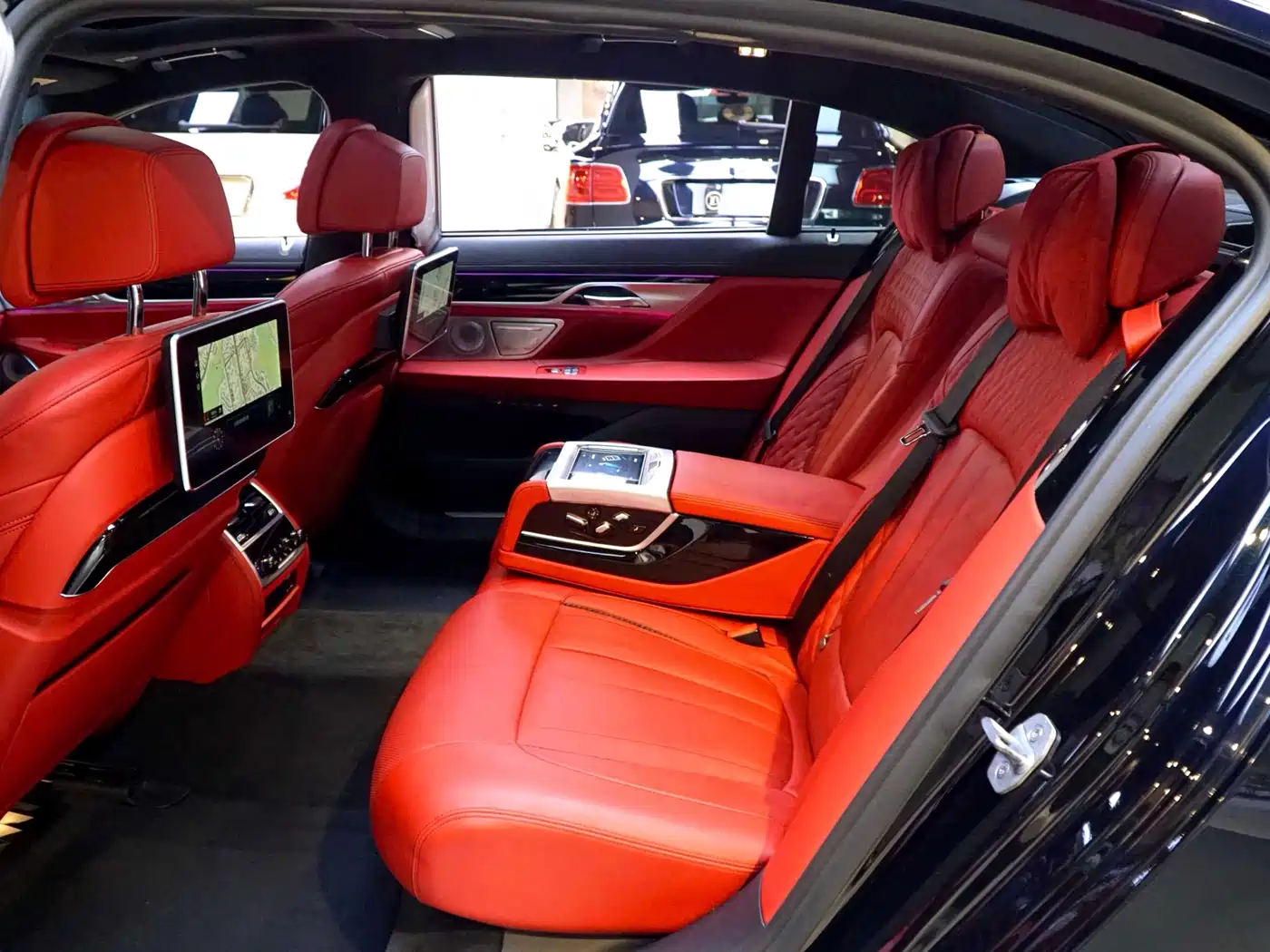 BMW 7 Series 2018 740Li xDrive Premium Type M Sport Package фото 5