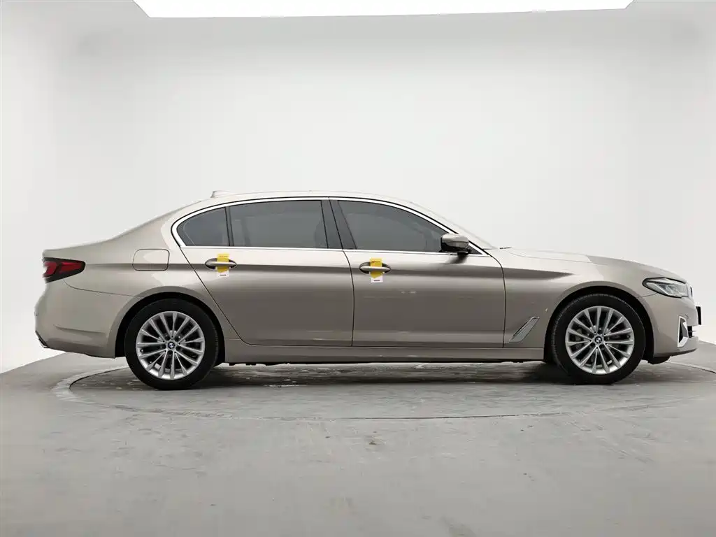 BMW 5 Series New Energy 2021 535Le Luxury Package фото 6