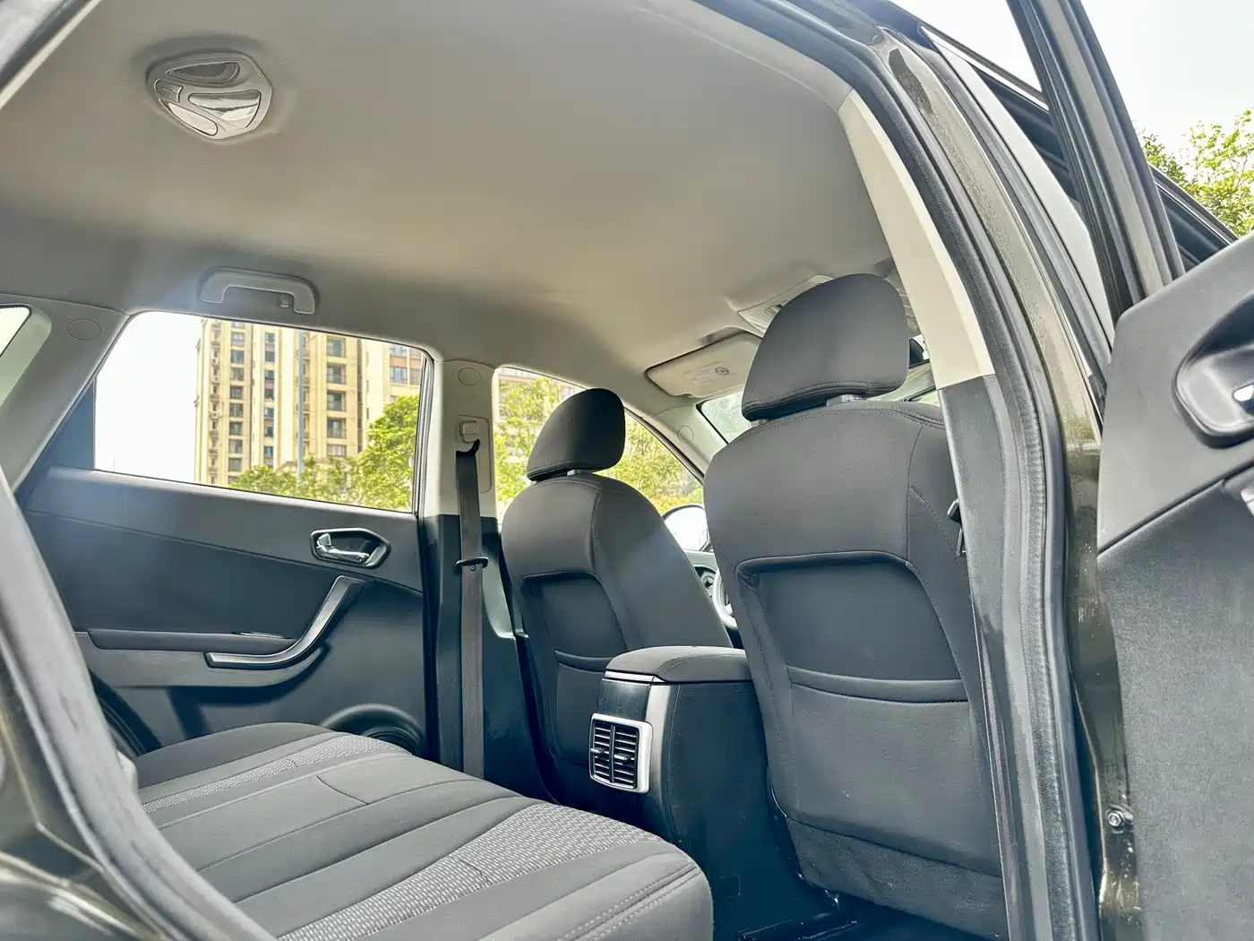 GAC Trumpchi Trumpchi GS5 2014 2.0L Manual 2WD Anniversary Value Edition фото 24
