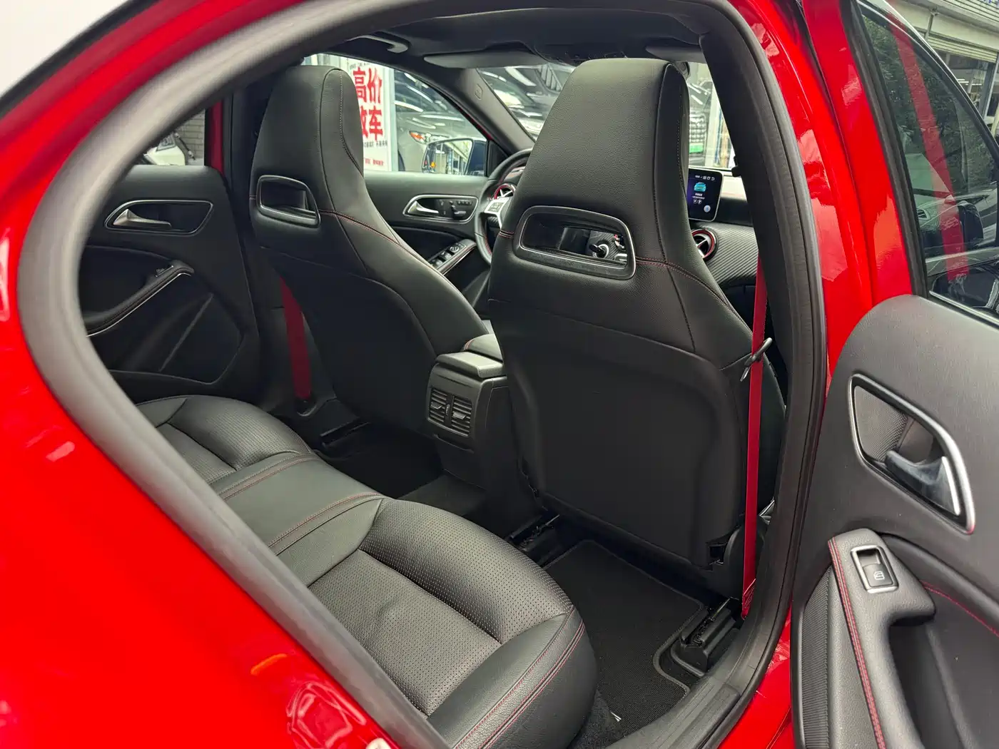 Mercedes-Benz A-Class (Import) 2016 A 260 Sport фото 14