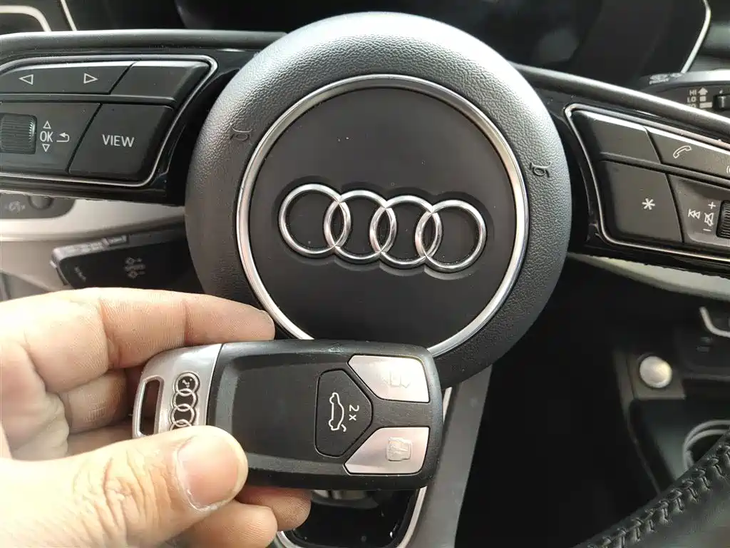 Audi A4L 2020 40 TFSI Fashion Dynamic Edition фото 9