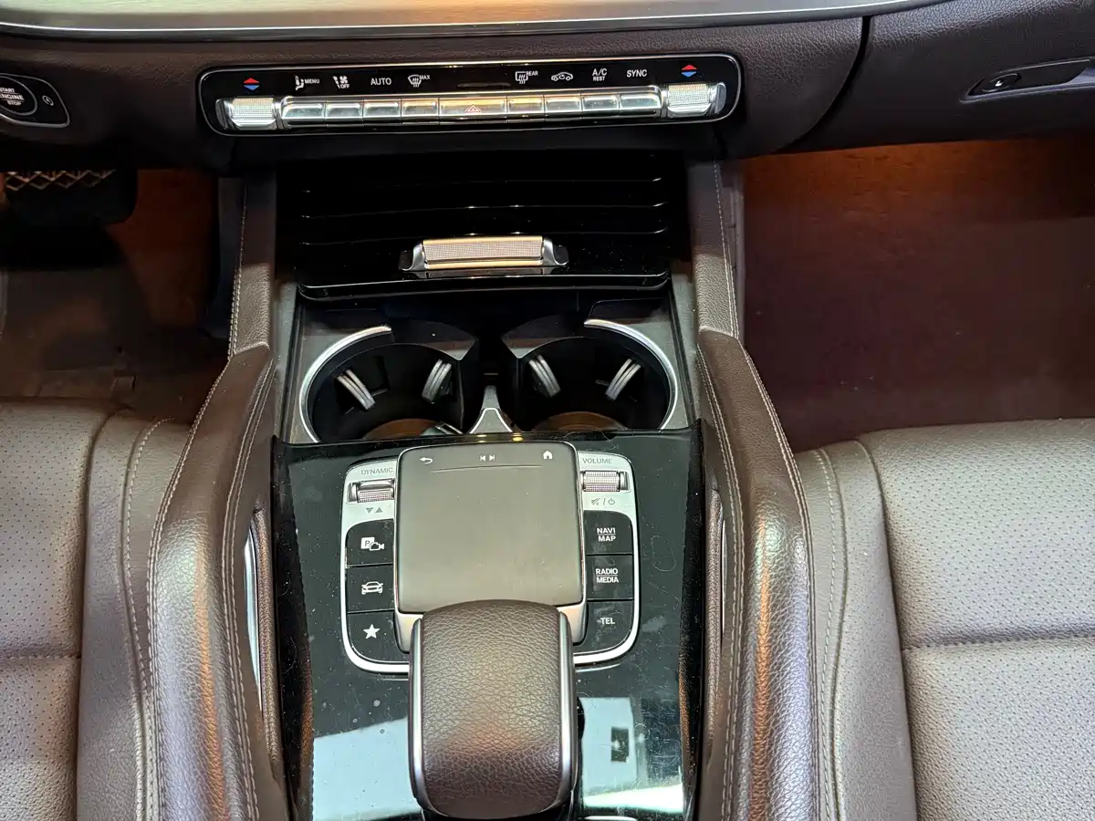 Mercedes-Benz GLE 2020 Facelift GLE 450 4MATIC Dynamic фото 10