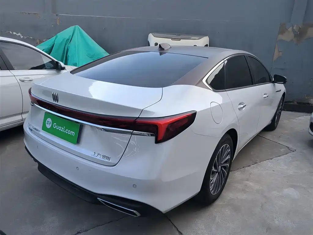 BUICK LACROSSE