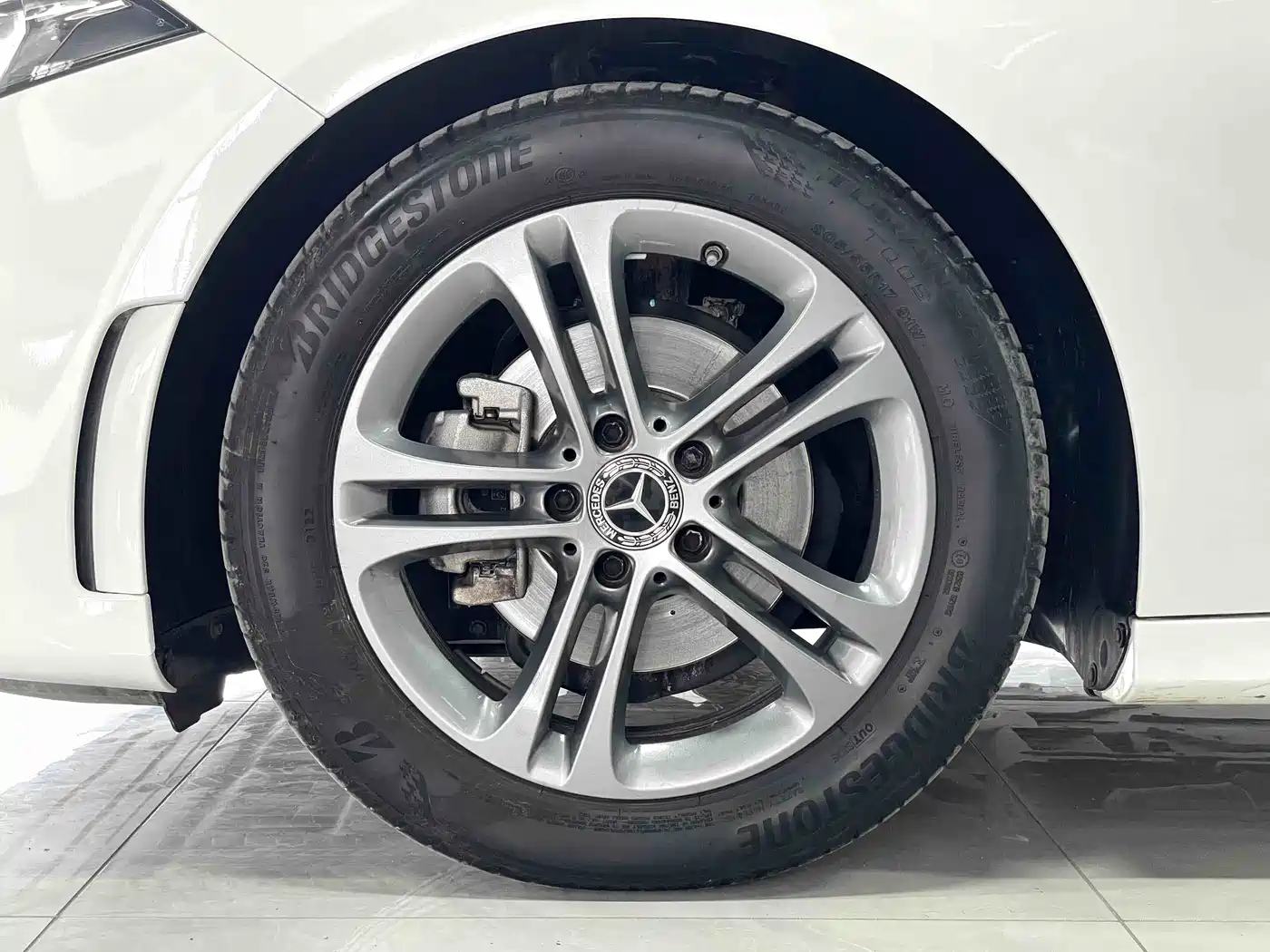 Mercedes-Benz A-Class 2022 Facelift A 180 L Sport Sedan фото 13