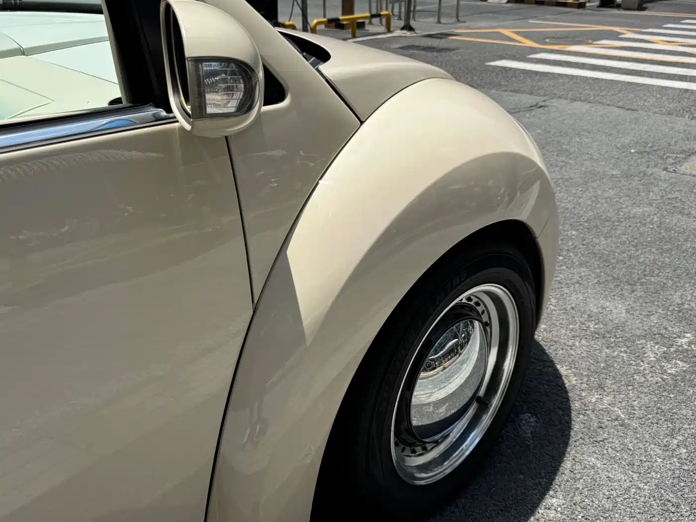 Volkswagen Beetle 2009 2.0 AT Top Convertible фото 12