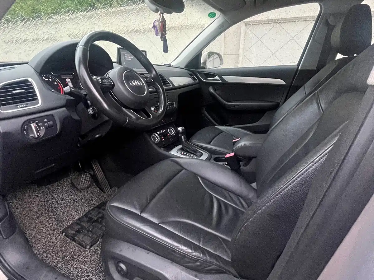 Audi Q3 (Import) 2013 2012 35 TFSI quattro Comfort