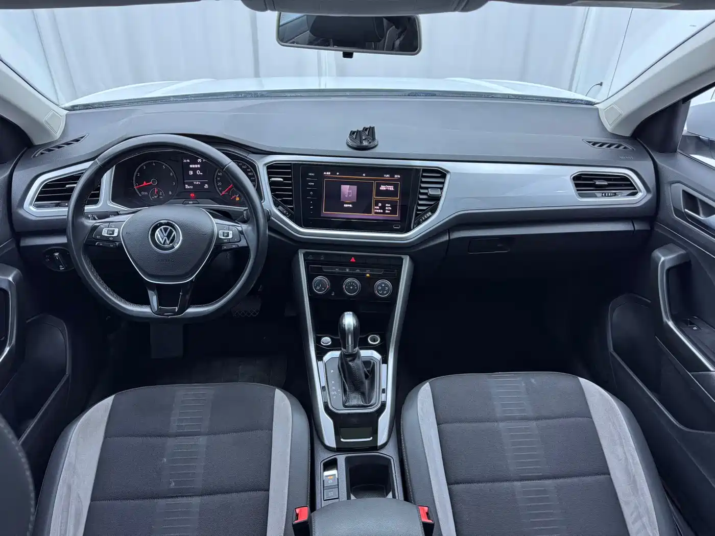Volkswagen T-ROC 2022 280TSI DSG 2WD Elite PLUS фото 13