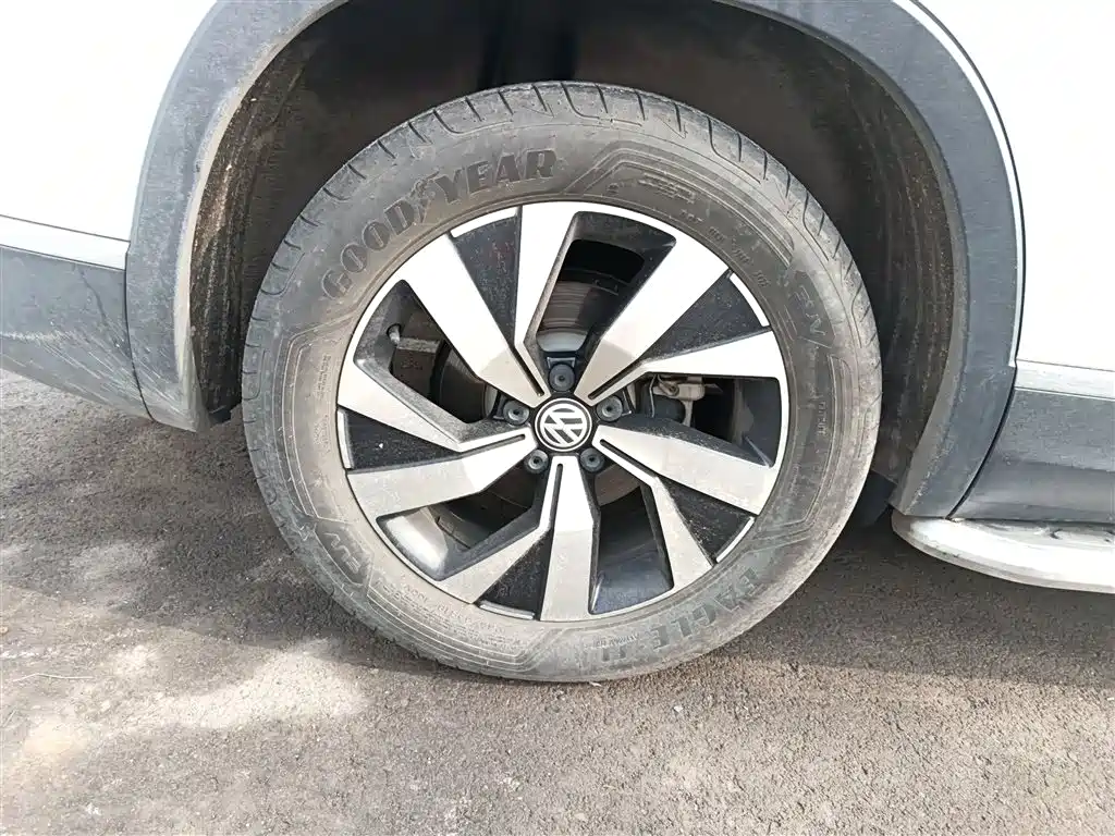 Volkswagen Tayron 2019 330TSI 2WD Luxury China VI фото 16