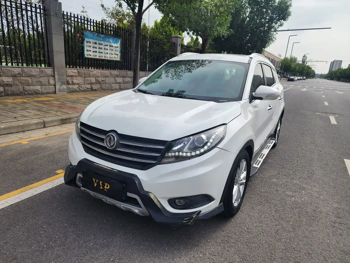 Dongfeng Fengguang Fengguang 580 2017 — пригон из Китая