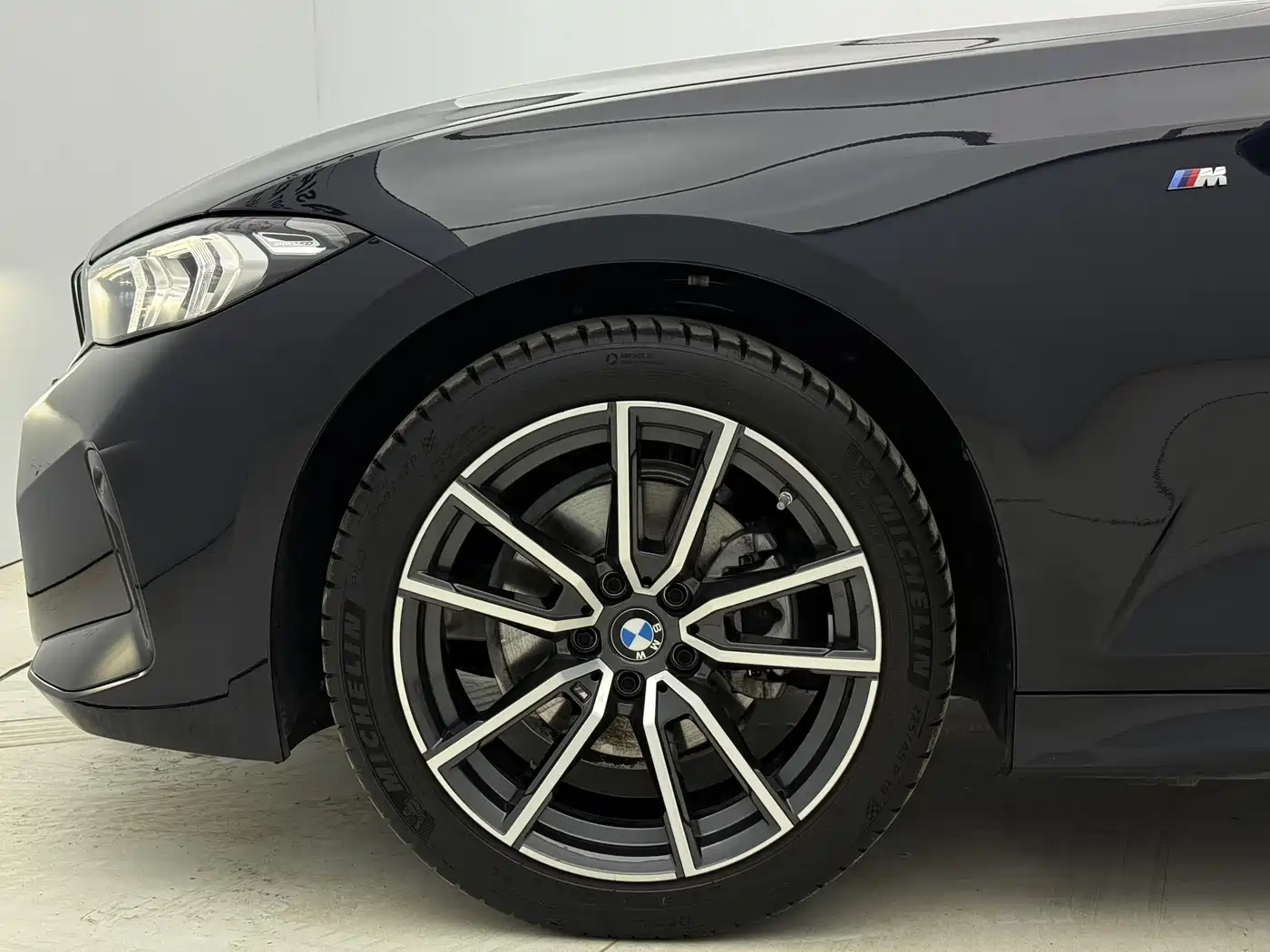 BMW 3 Series 2023 320Li M Sport Package фото 19