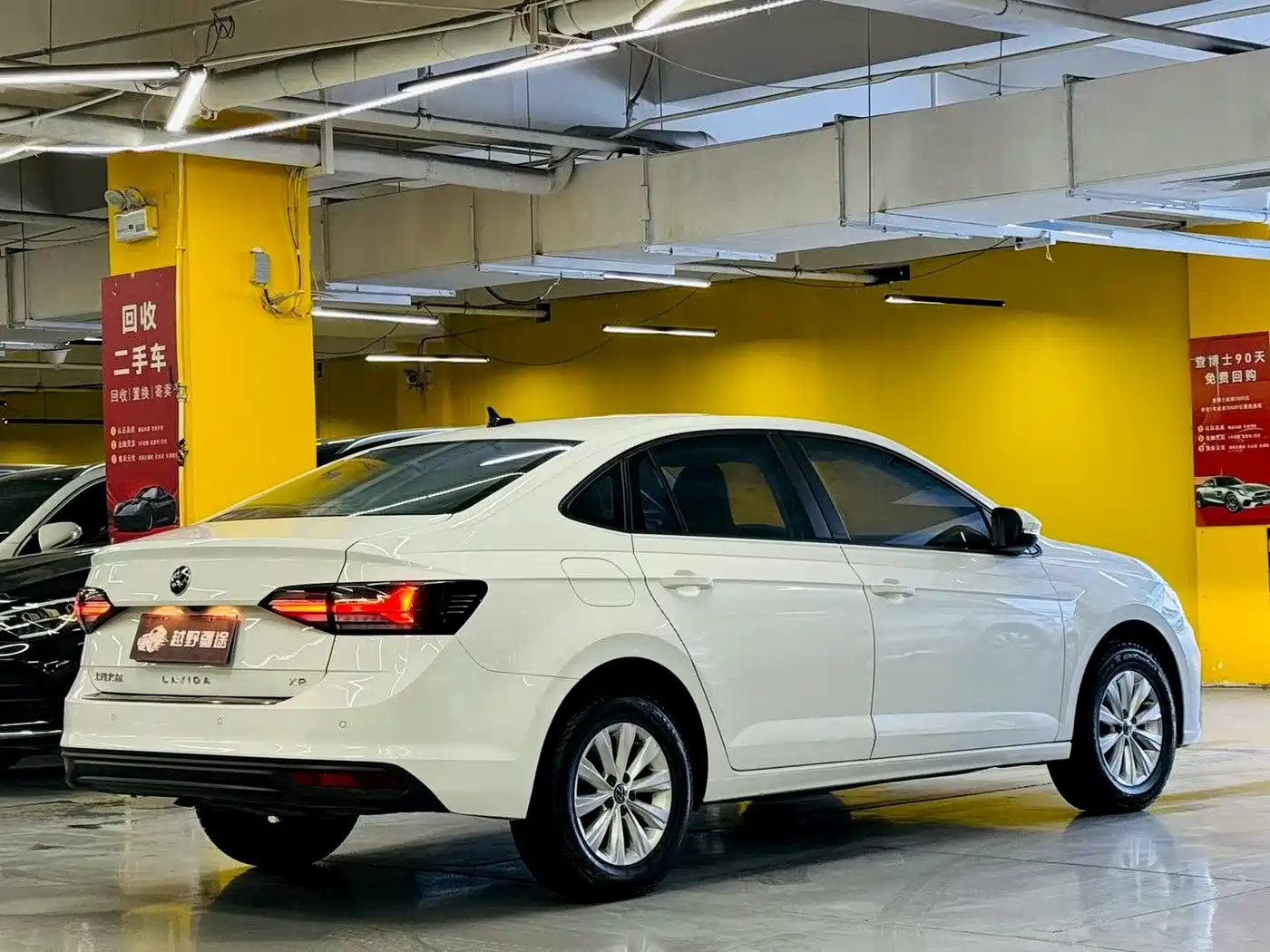 صورة 9 - Volkswagen Lavida