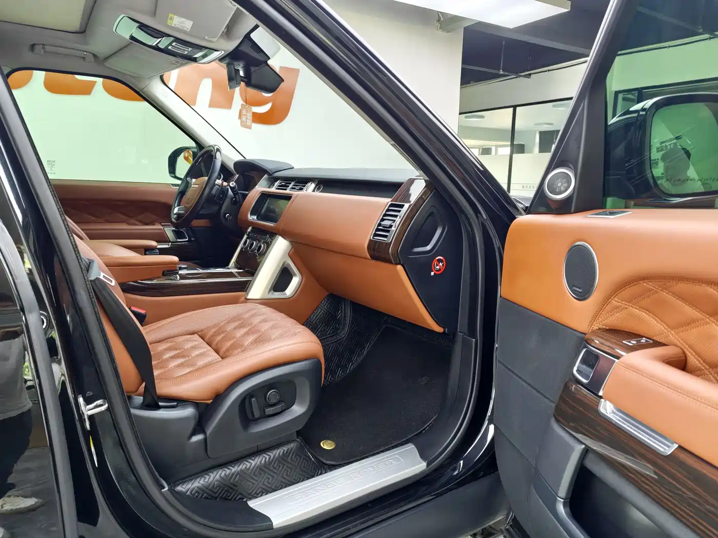 Land Rover Range Rover 2017 3.0 SC V6 Vogue фото 10