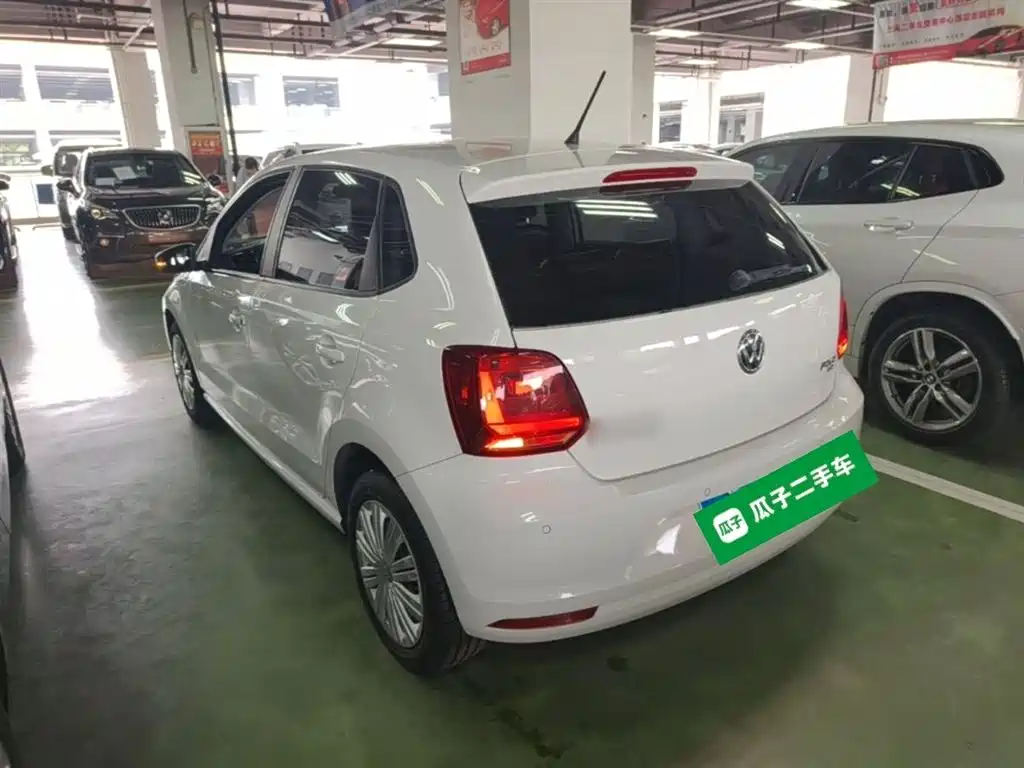 Volkswagen Polo 2016 1.6L Automatic Comfort фото 5