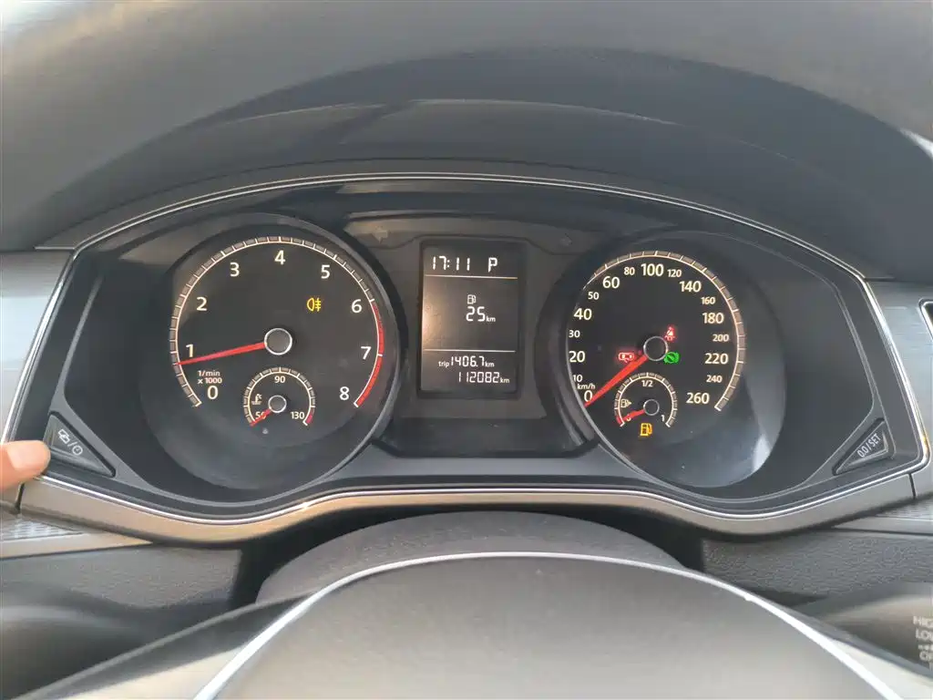 Volkswagen Passat 2017 330TSI DSG Prestige фото 12