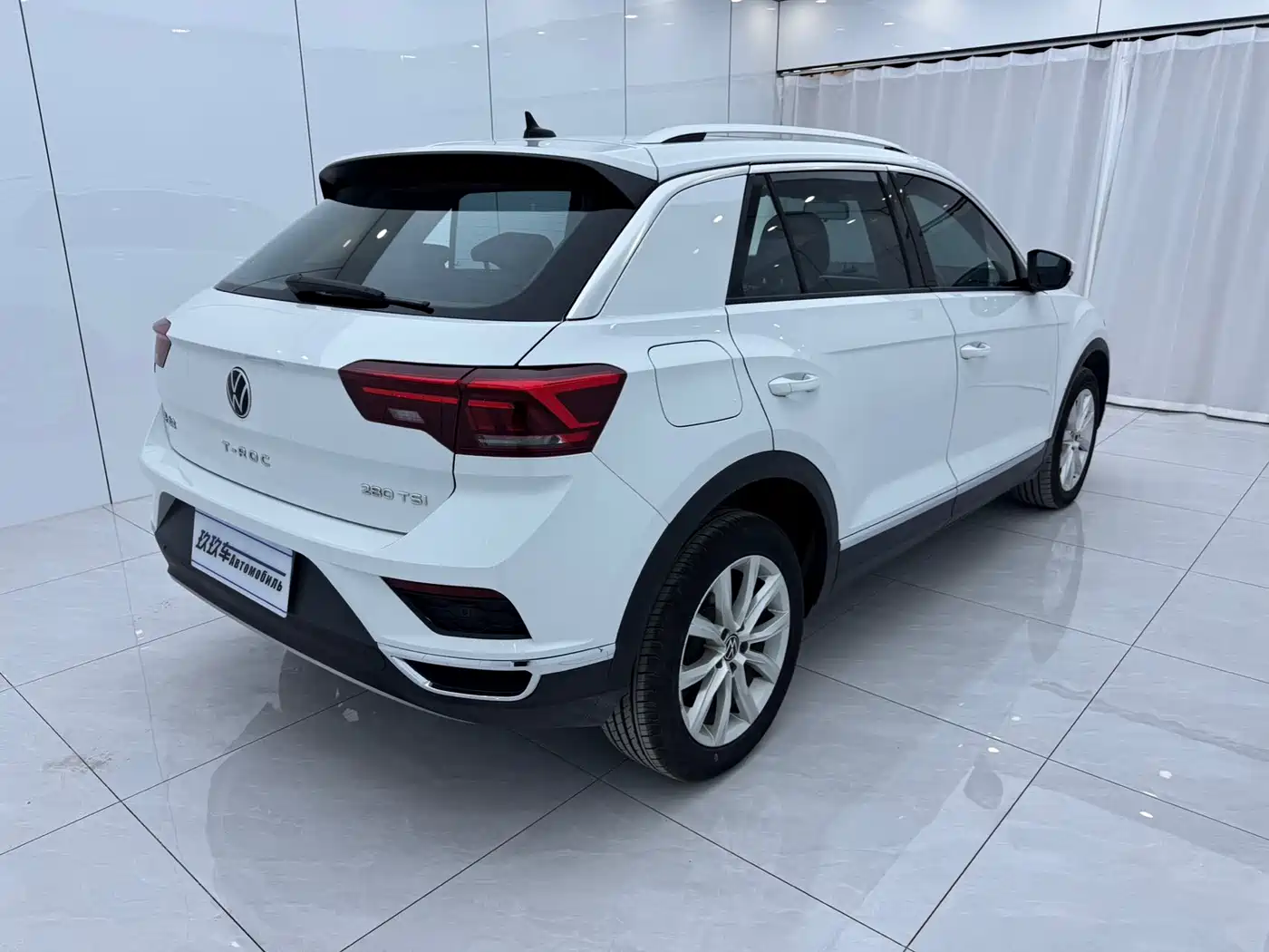 Volkswagen T-ROC 2022 280TSI DSG 2WD Elite PLUS фото 4