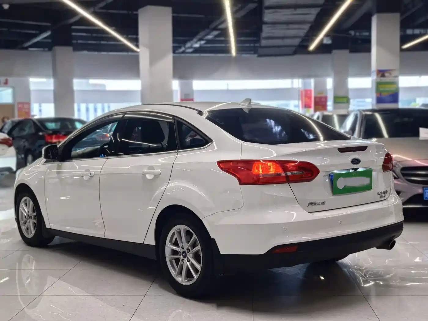 Фото 5 - Ford Focus