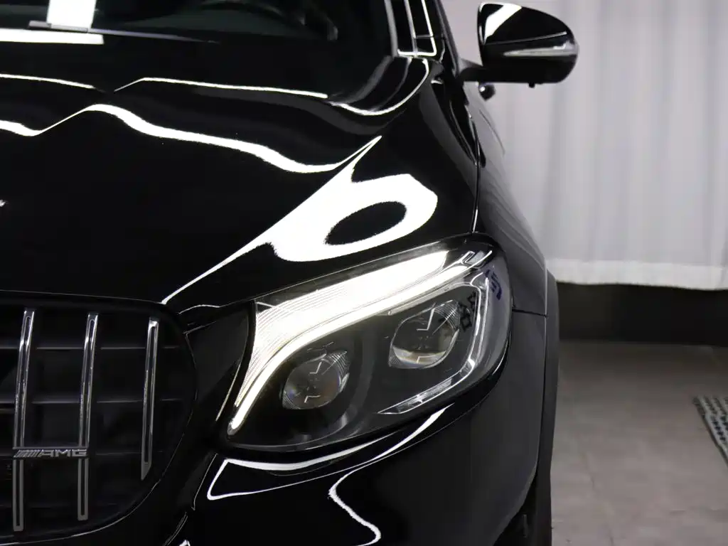Mercedes-Benz GLC Coupe AMG 2019 2018 AMG GLC 63 S 4MATIC+ Coupe SUV