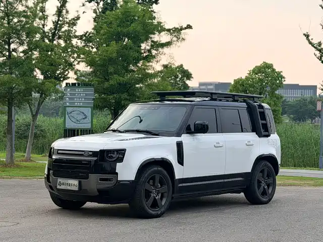 Land Rover Land Rover Defender 2024 110 3.0T P400 X-DYNAMIC HSE
