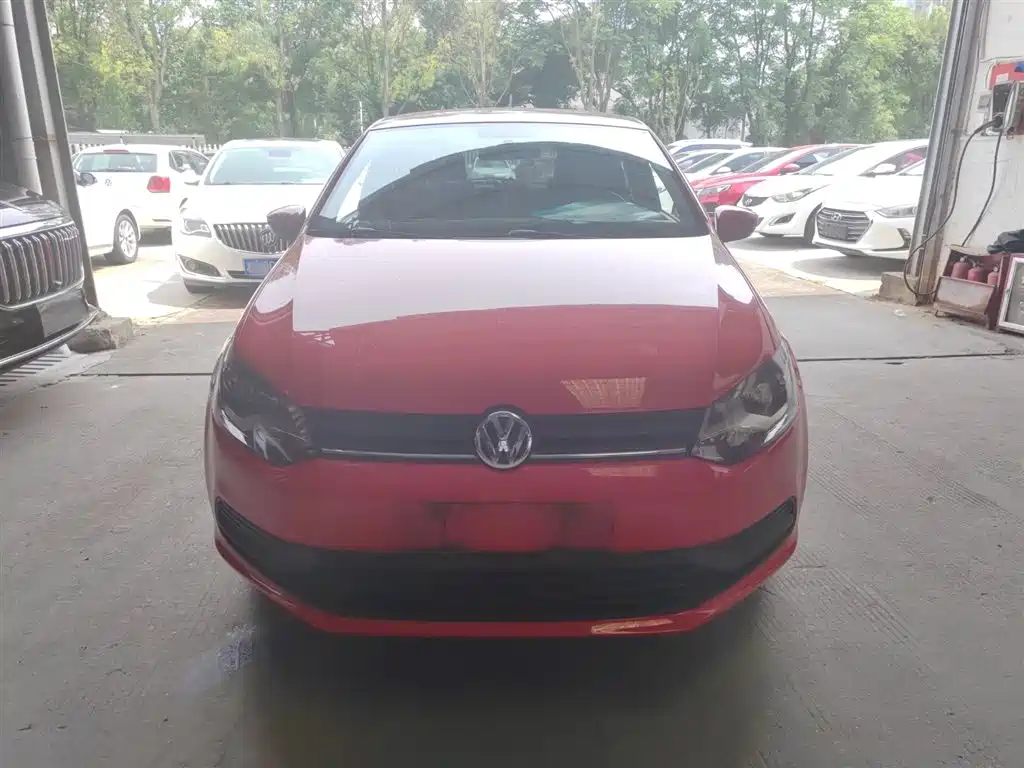 Volkswagen Polo 2018 1.5L Auto Safe Drive фото 3