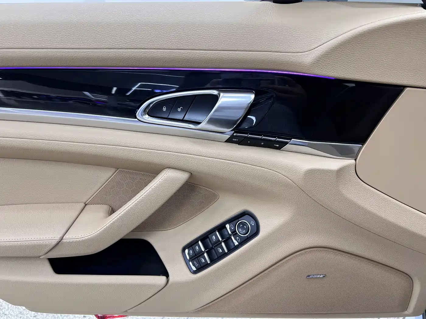 Porsche Panamera 2014 Panamera 3.0T фото 23