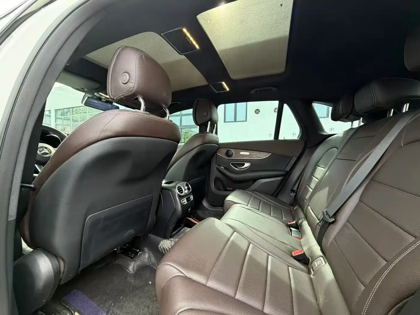 Mercedes-Benz GLC 2022 Model GLC 260 L 4MATIC Luxury Edition фото 6
