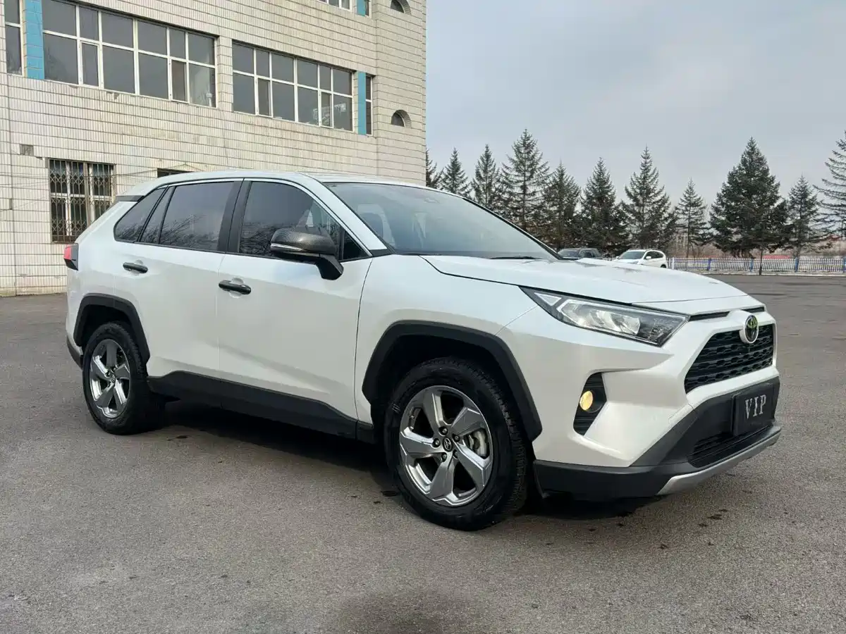 Toyota RAV4 Rongfang 2021 2.0L CVT 4WD Trend PLUS фото 3