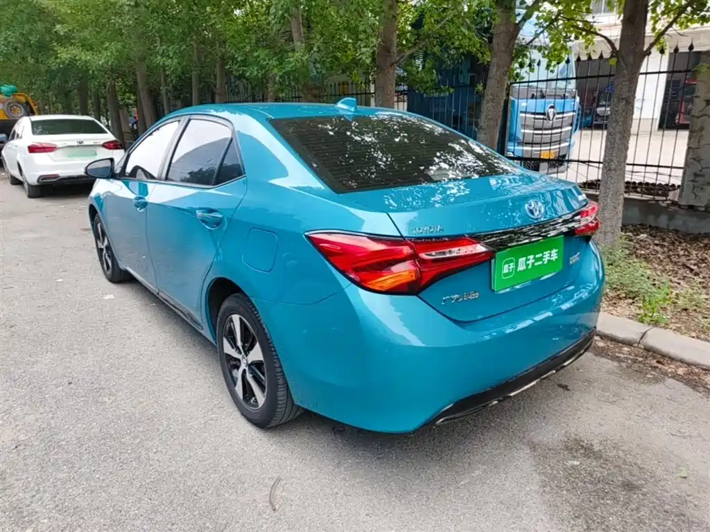 Toyota Levin Twin Engine E+ 2019 1.8PH V E-CVT Luxury Edition фото 5