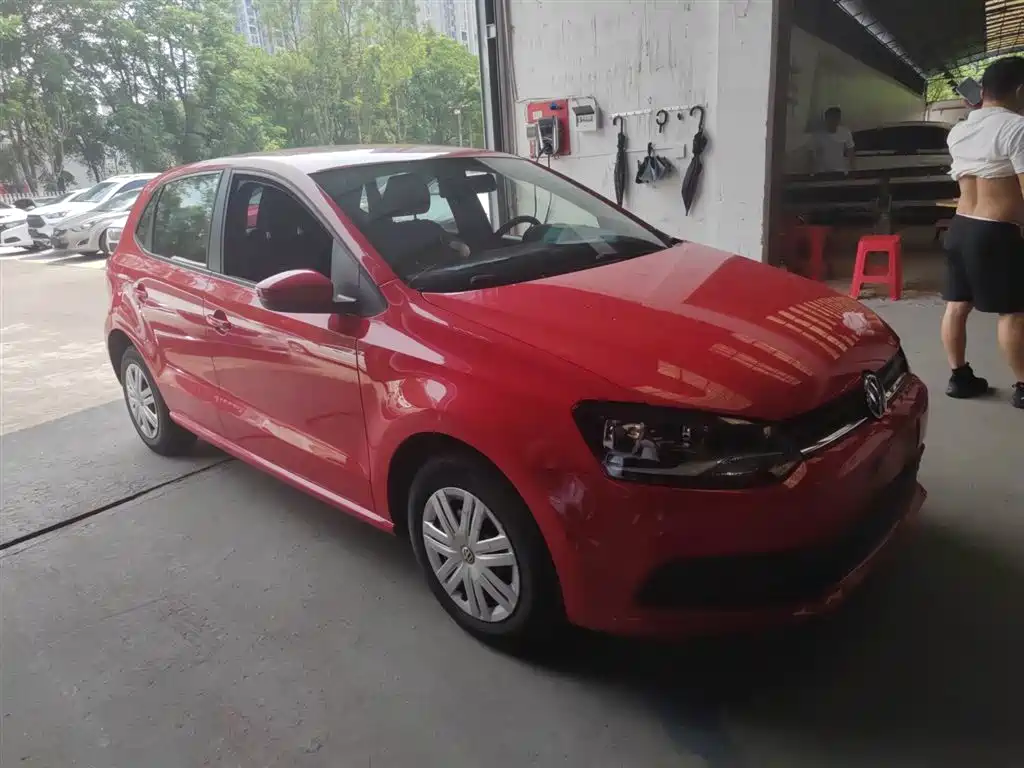Volkswagen Polo 2018 1.5L Auto Safe Drive фото 4