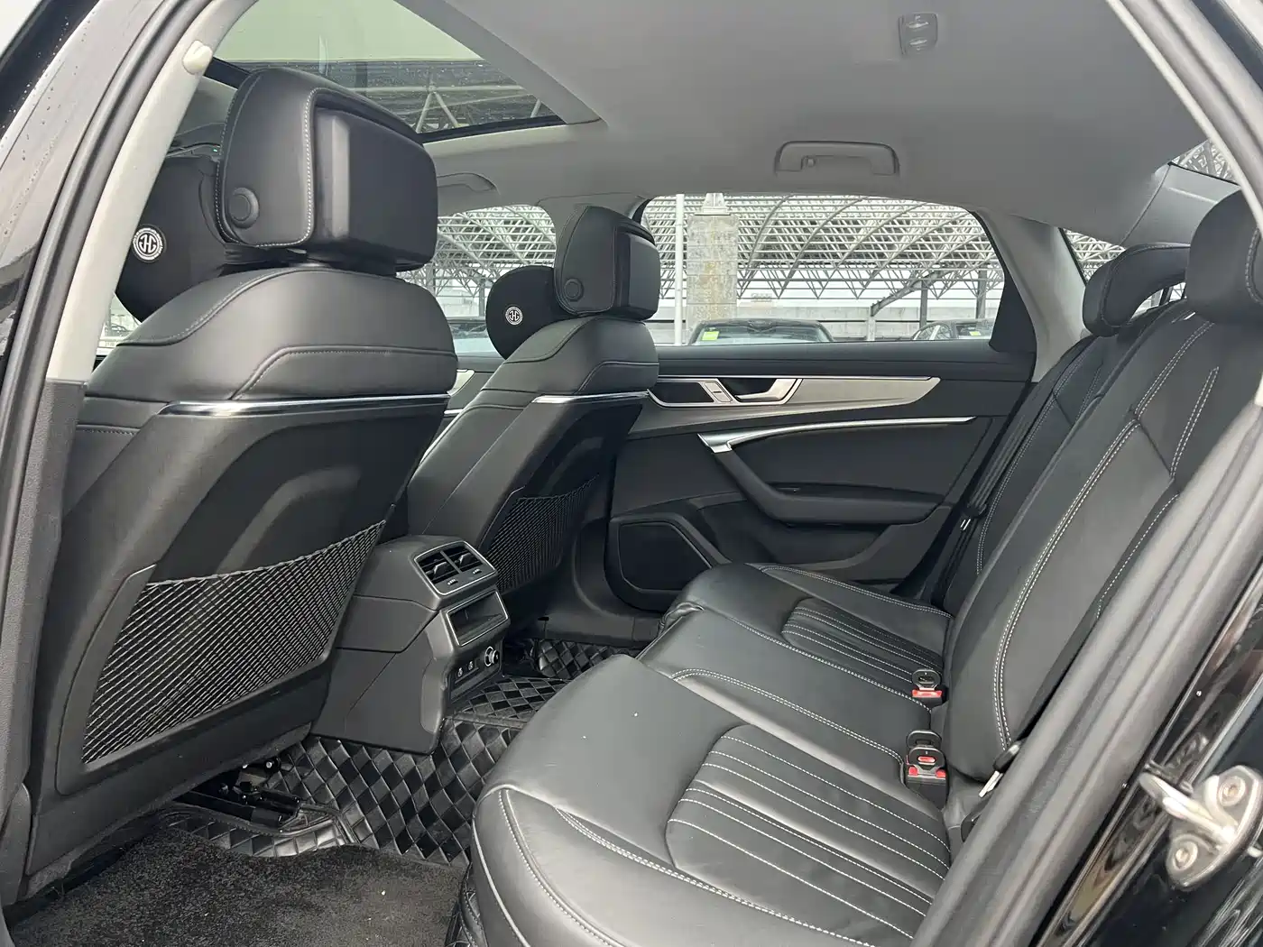 Audi A6L 2023 40 TFSI Luxury Elegance фото 9