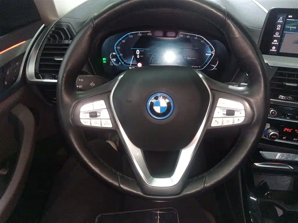 BMW iX3 2021 Facelift Leading фото 7