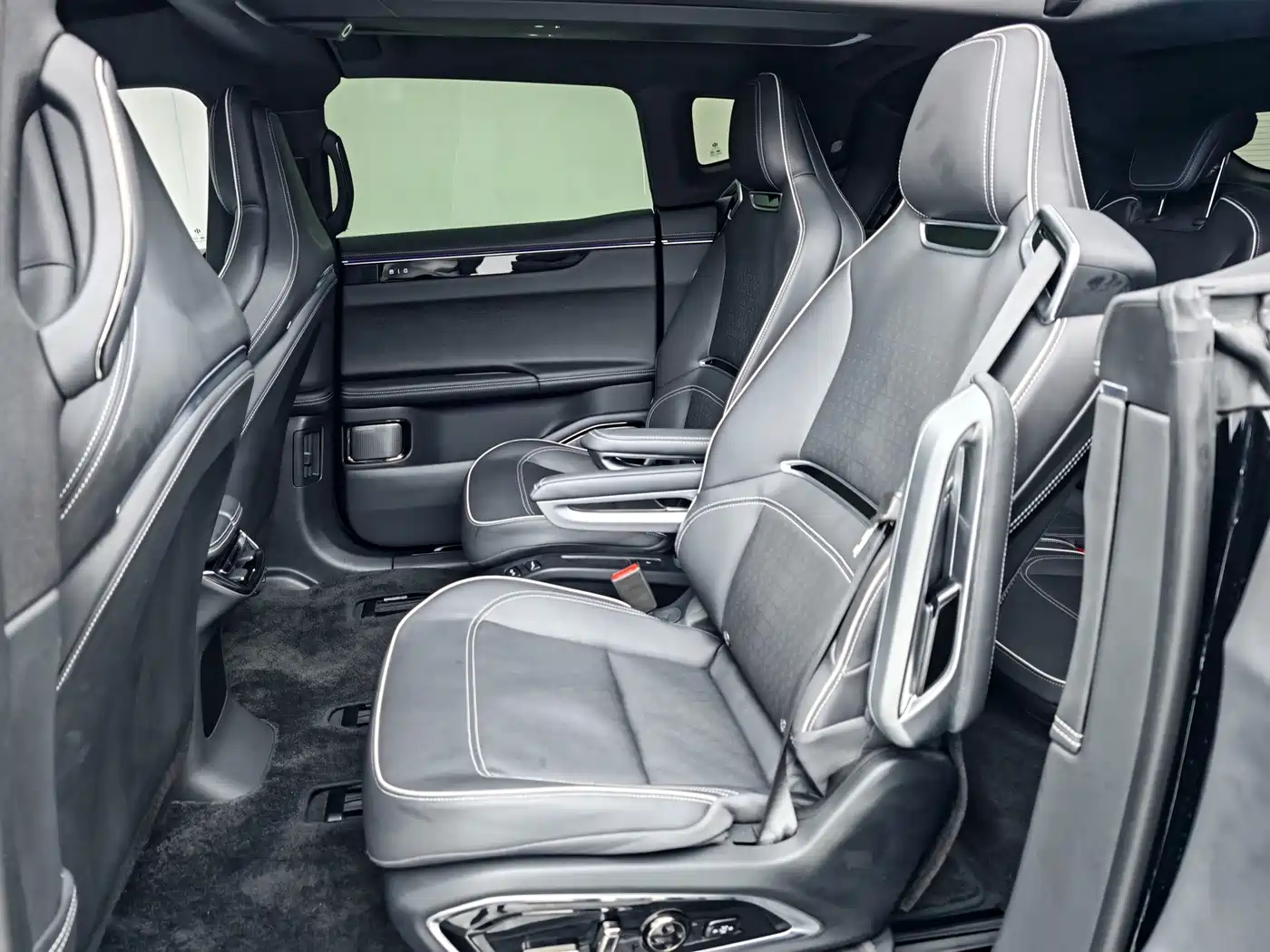 HiPhi X 2024 2022 Smart Premium 6-Seater Long Range