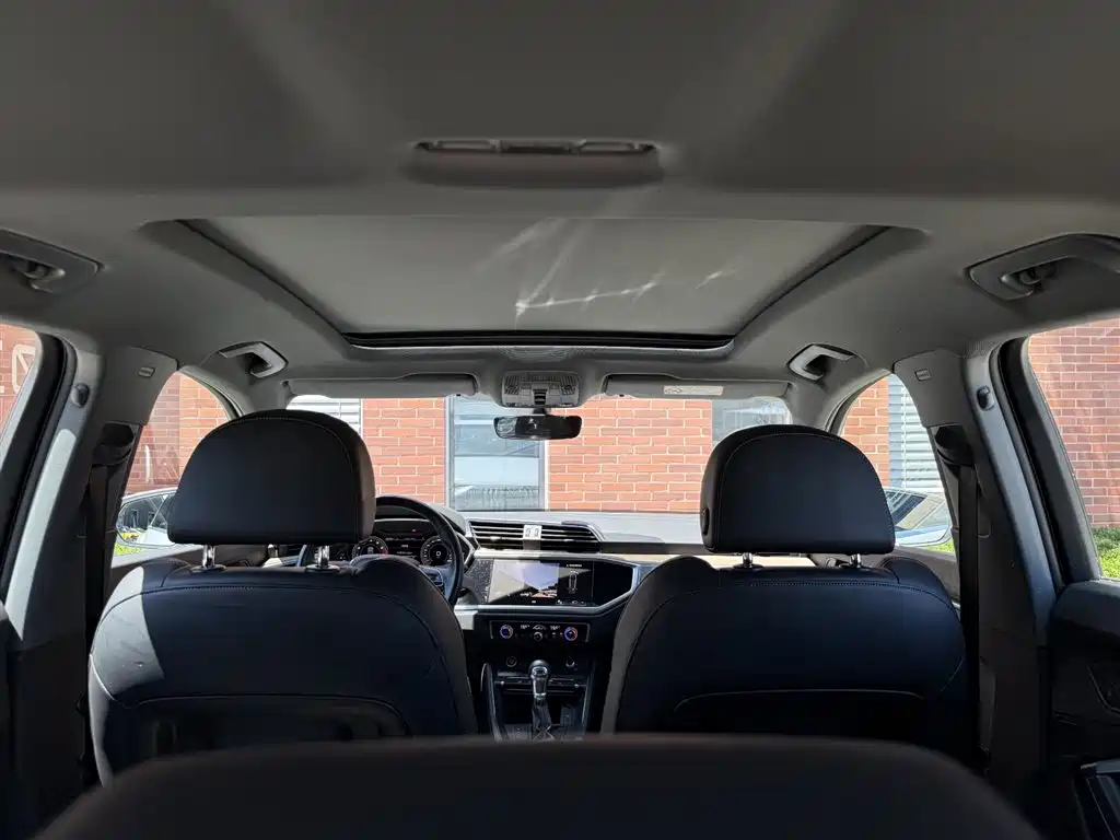 Audi Q3 2024 35 TFSI Fashion Elegance фото 9