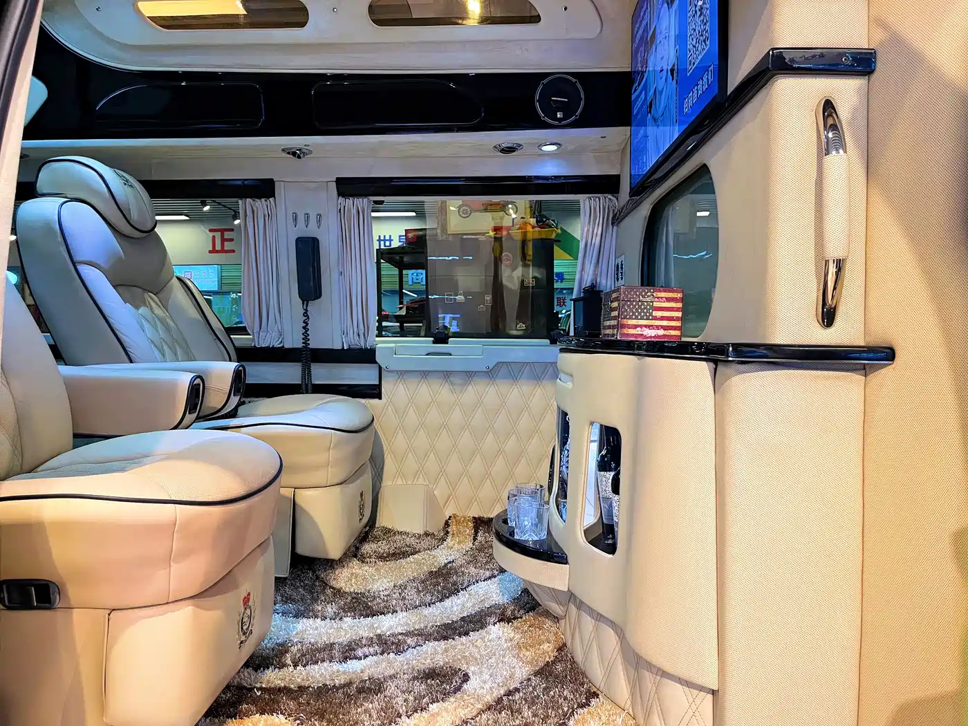 Ford E350 2012 2011 5.4L Standard Yacht Edition