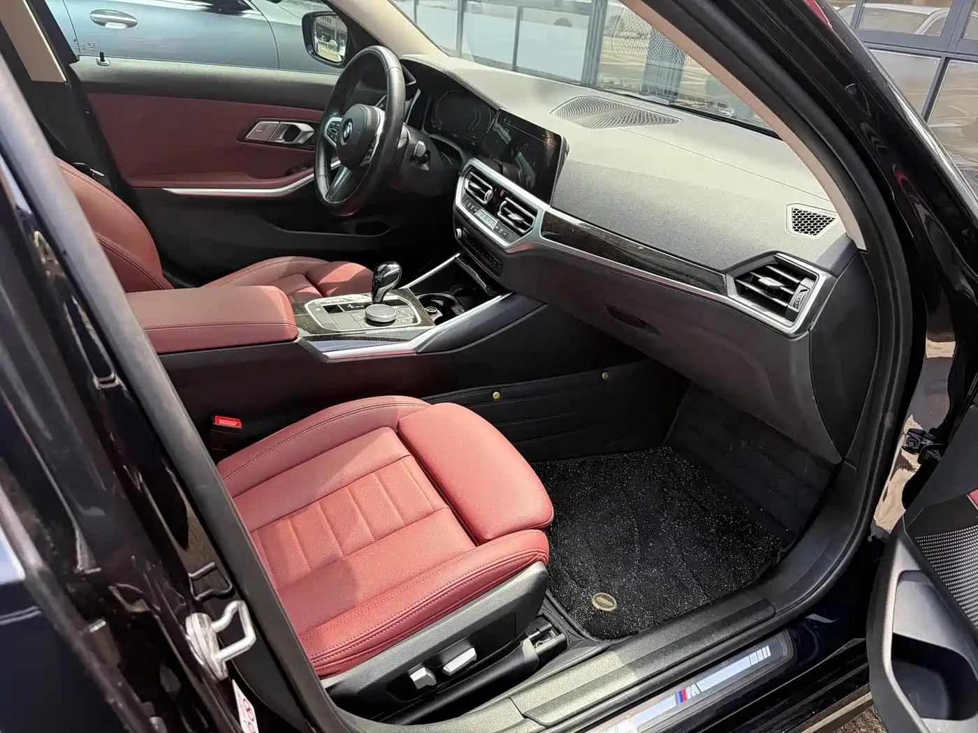 BMW 3 Series 2021 Second Facelift 325Li M Sport Package фото 6
