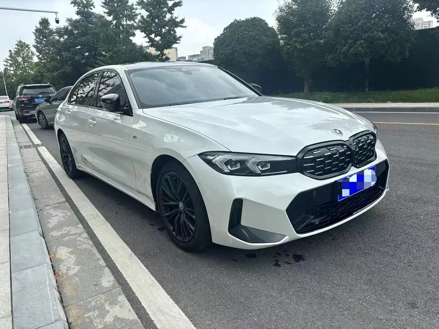 BMW 3 Series 2024 325Li M Sport Shadowline Package фото 3