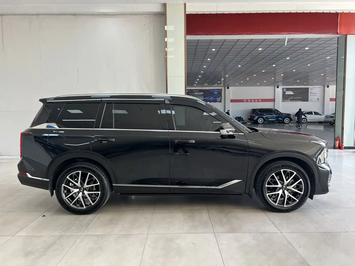 GAC Trumpchi Trumpchi GS8 2022 Pilot Series 2.0TGDI 2WD Luxury Smart Connect Edition (7-Seater) фото 13