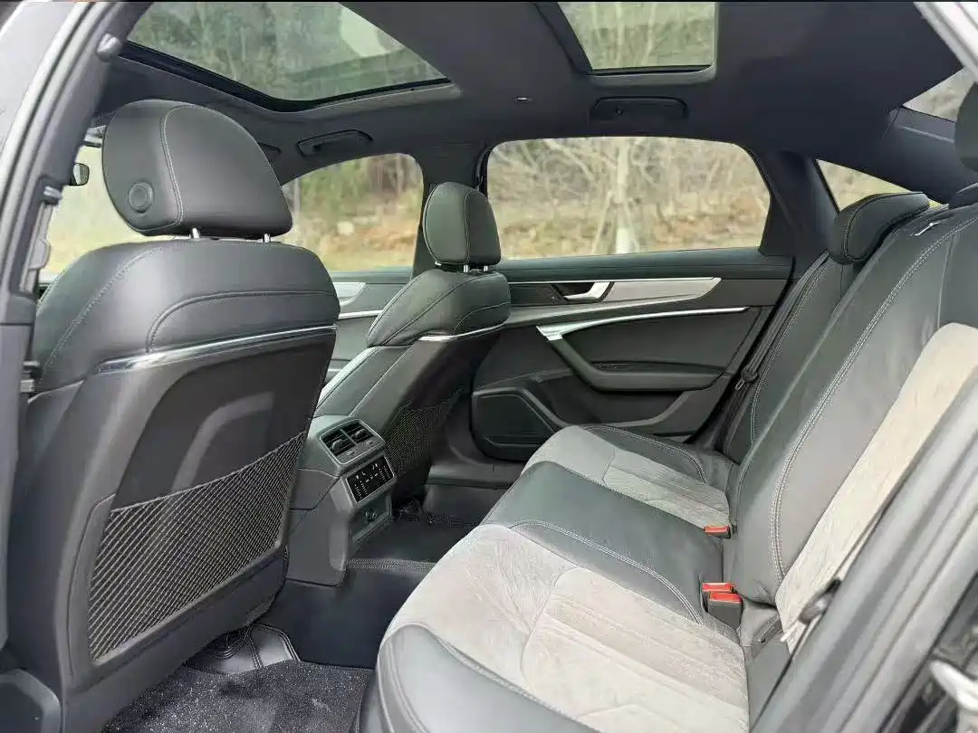 Audi A6L 2021 45 TFSI quattro Exclusive Sport фото 12
