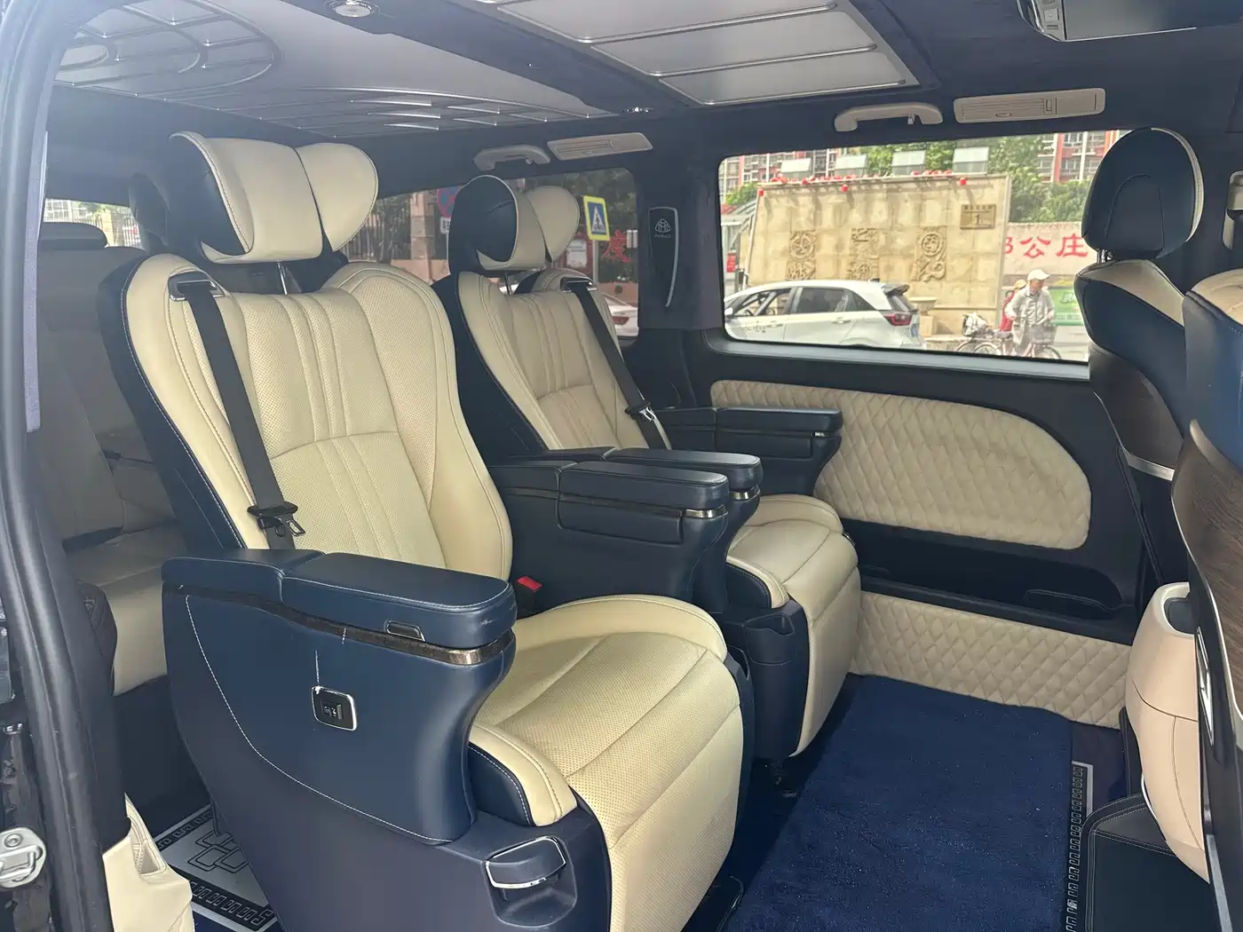 Mercedes-Benz Vito 2021 2.0T Business Edition 7-seater фото 10
