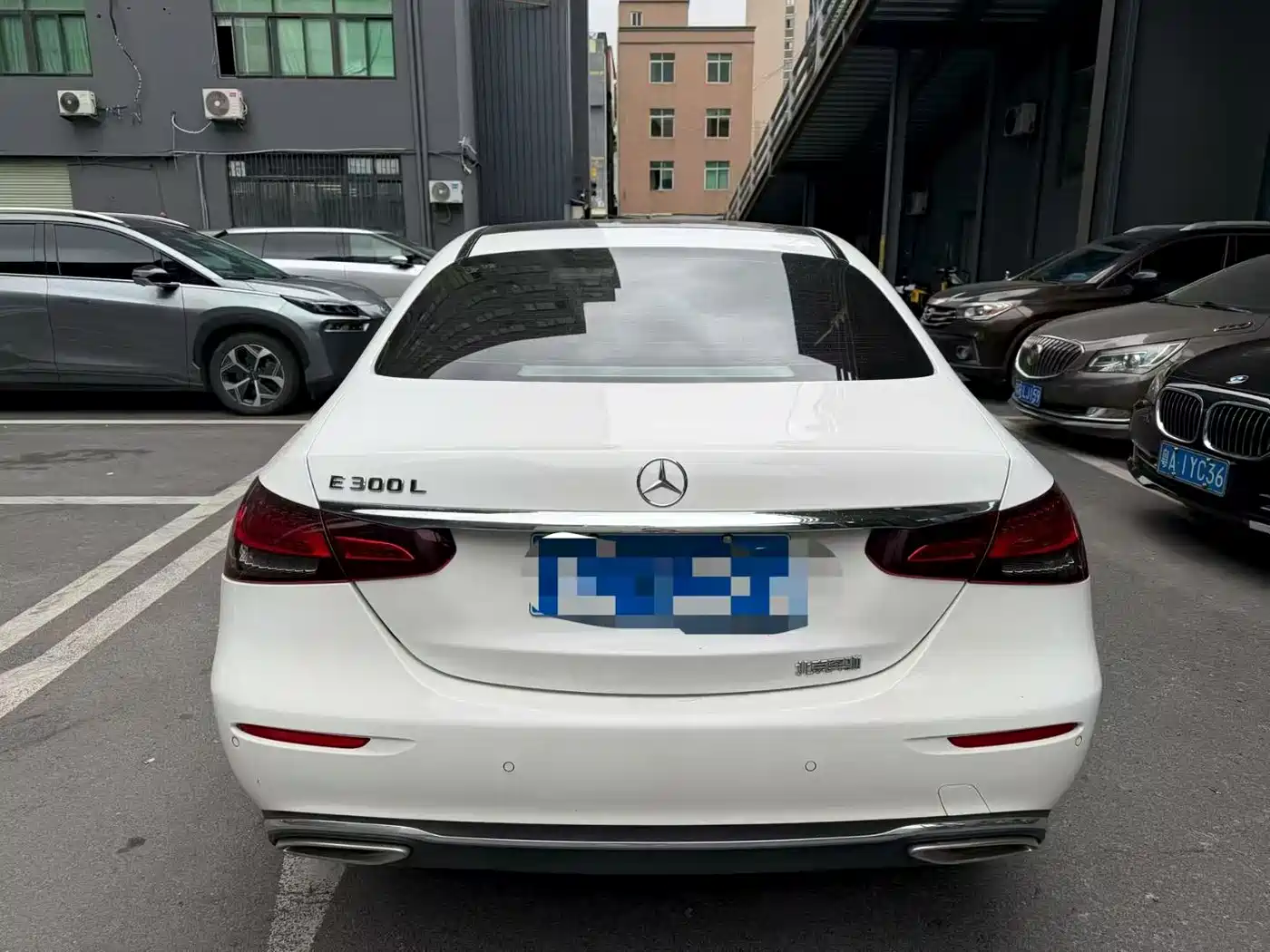 MERCEDES-BENZ E CLASS