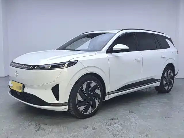 Dongfeng Yipai eπ008 2024 — пригон из Китая